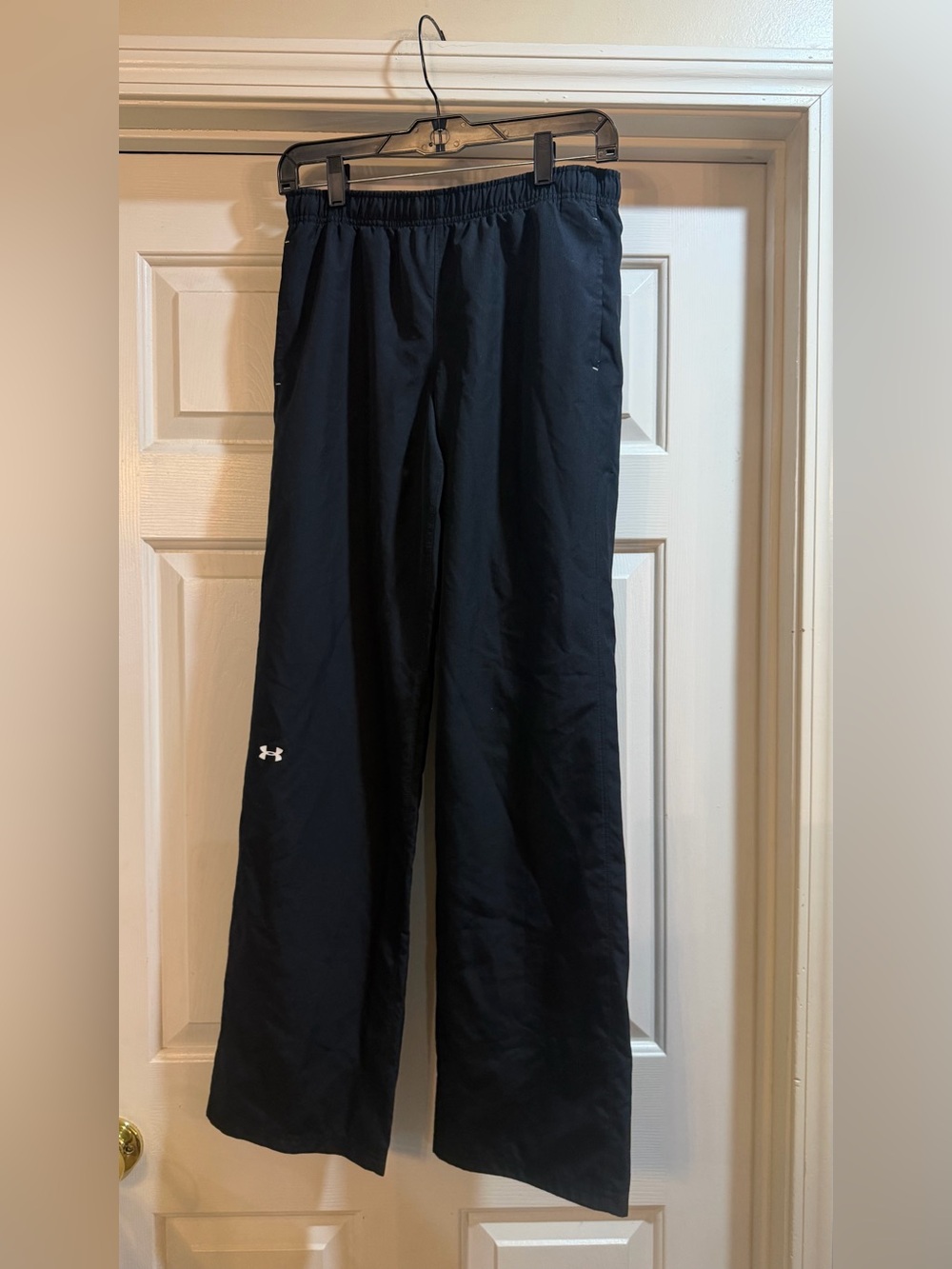 Under Armour Men's Black Straight-Leg Athletic Pants Size Small Inseam 32”